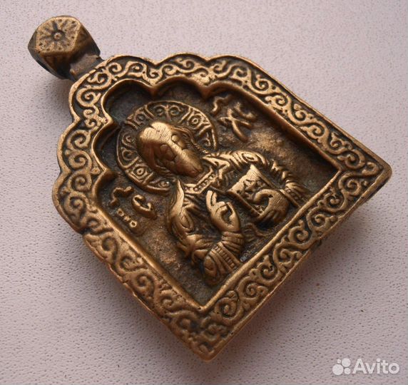 Старинная литая икона 
