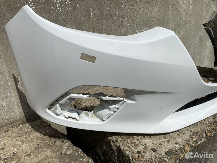 Бампер б/у на Мазда 3