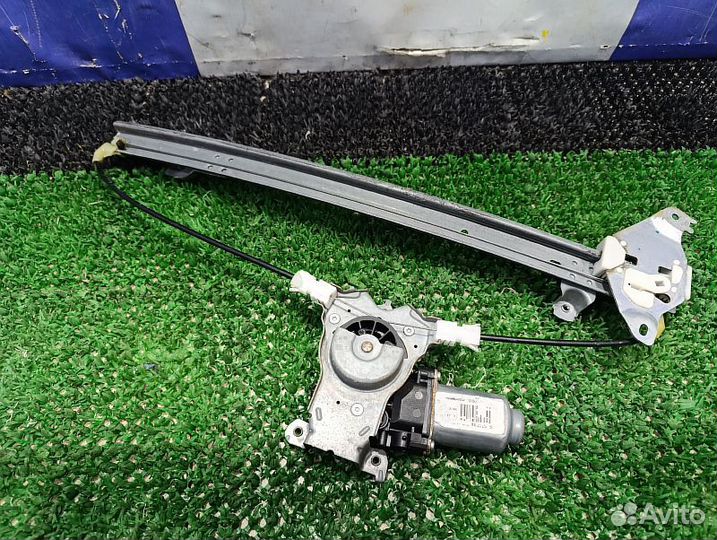 Стеклоподъемник задний правый Nissan Pathfinder