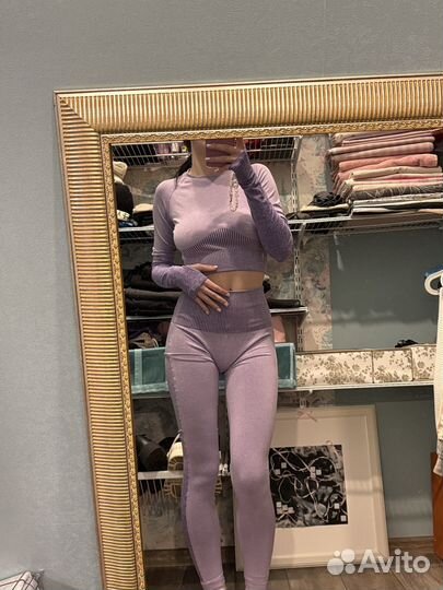 Спортивный костюм облегающий