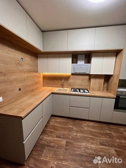 Кухня на заказ с установкой