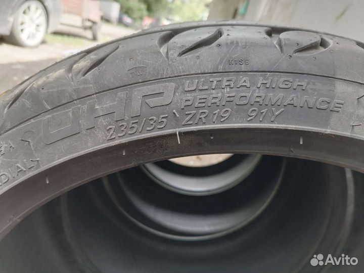 Tigar High Performance 235/35 R19