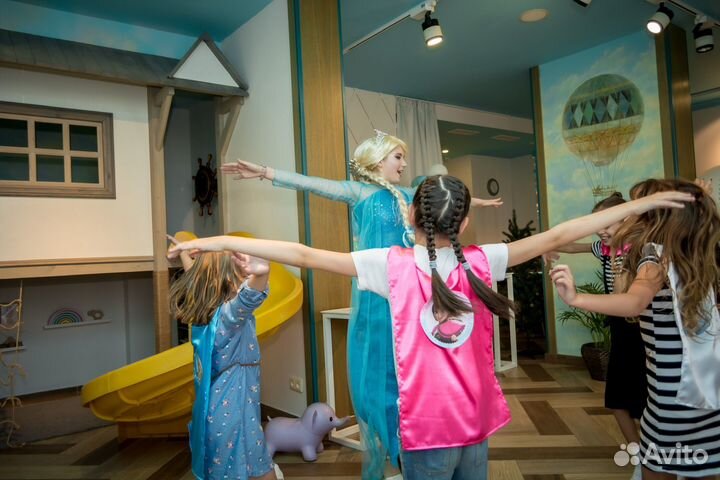 Костюм взрослый Эльза Холодное сердце в аренду