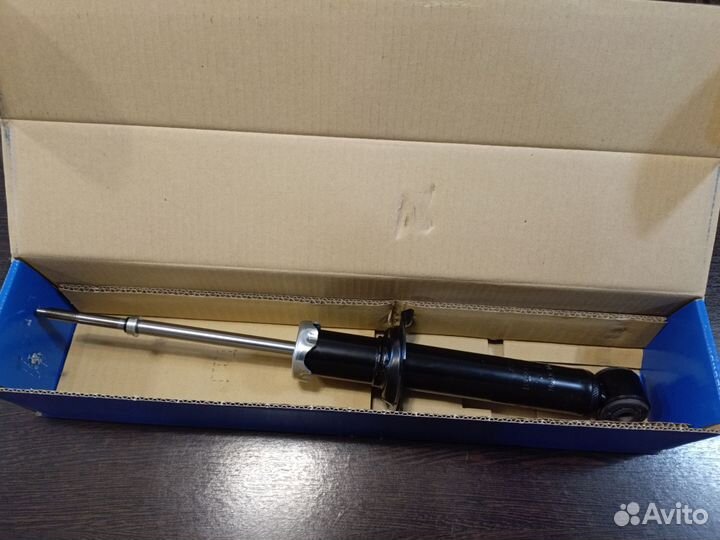 Задний амортизатор