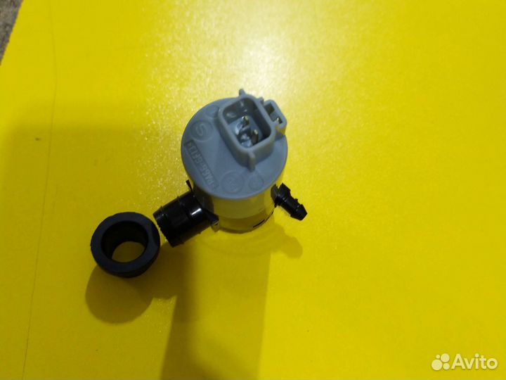 Мотор омывателя лобового стекла toyota corolla