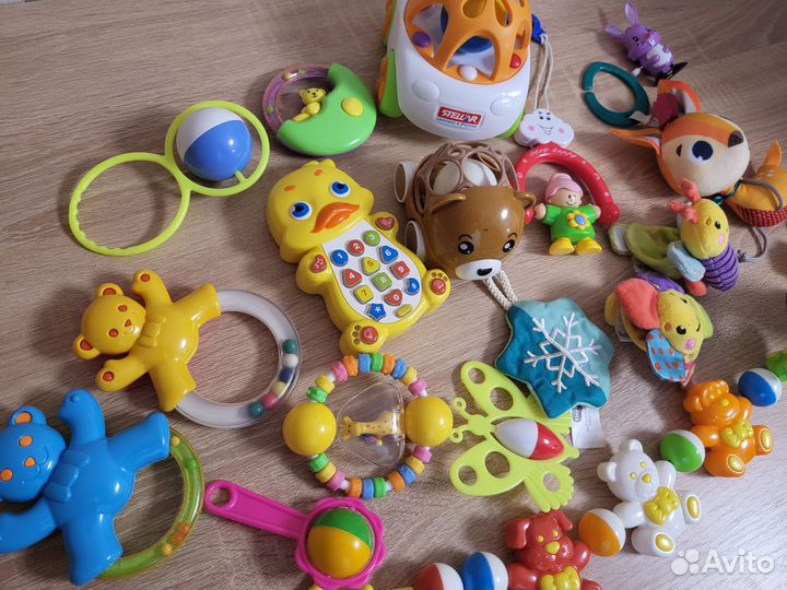 Игрушки для малышей пакетом