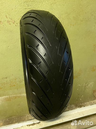 180/55 R17 Metzeler Roadtec 01 (181)