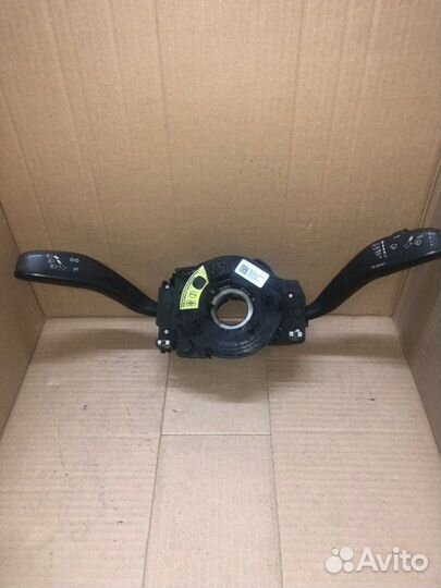 Подрулевой переключатель дворников Volkswagen Polo