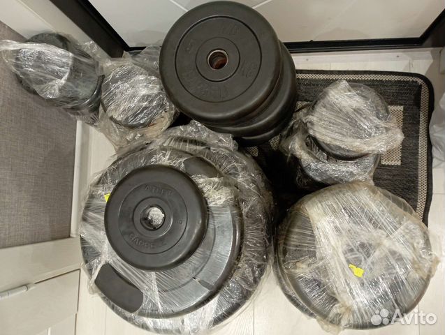 Блины, грифы, гантели, штанги