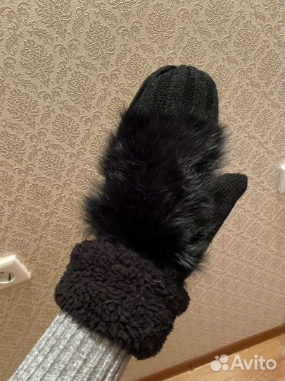 Варежки женские