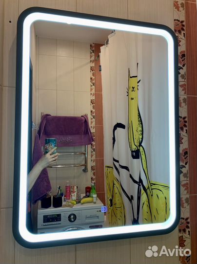 Зеркало с подсветкой для ванной