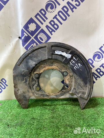 Кожух тормозного диска передний левый Nissan Teana