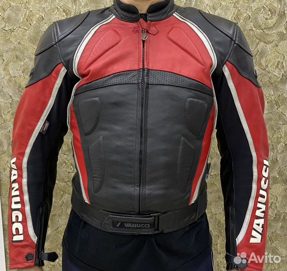 Куртка с защитой Vanucci