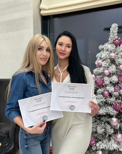 Модель на наращивание волос