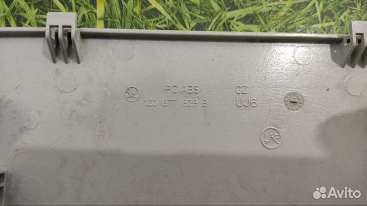 Накладка декоративная Skoda Fabia хэтчбек 1.2 2008