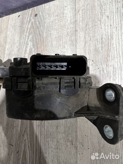 Педаль газа Nissan teana J31