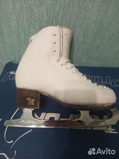 Фигурные коньки Risport rf3 230