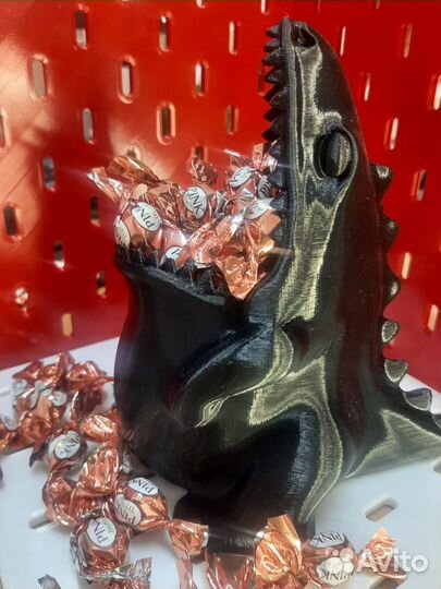 Дракон для хранения карандашей и конфет