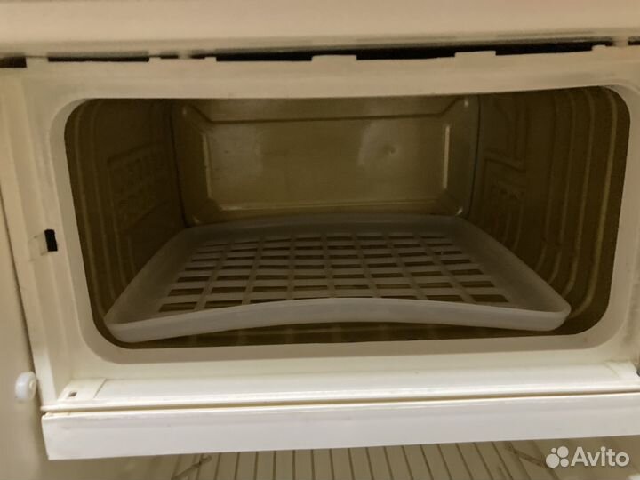 Холодильник маленький