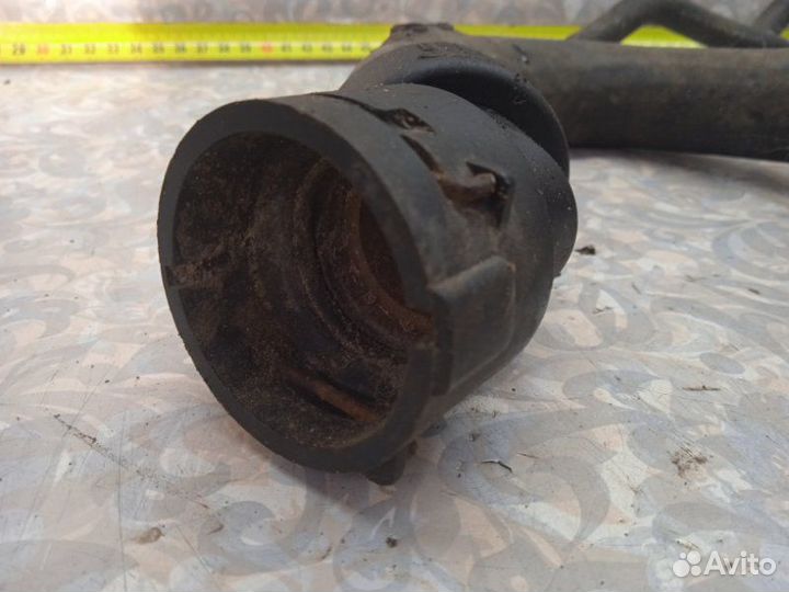 Патрубок радиатора Volkswagen Passat B5 1999