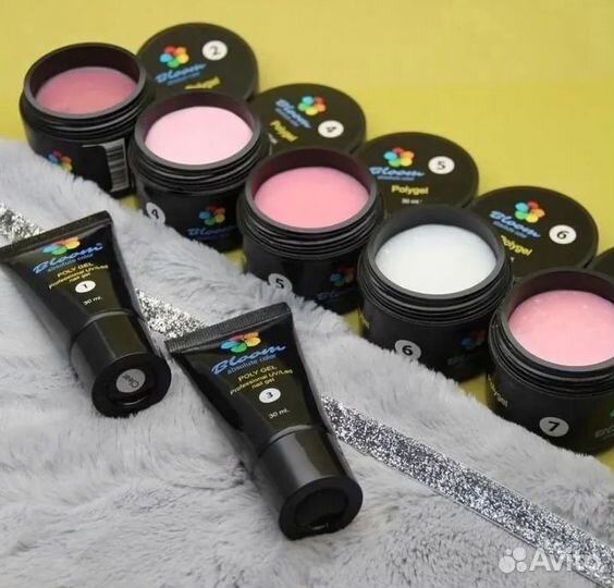 Полигель, акрил-гель для наращивания ногтей