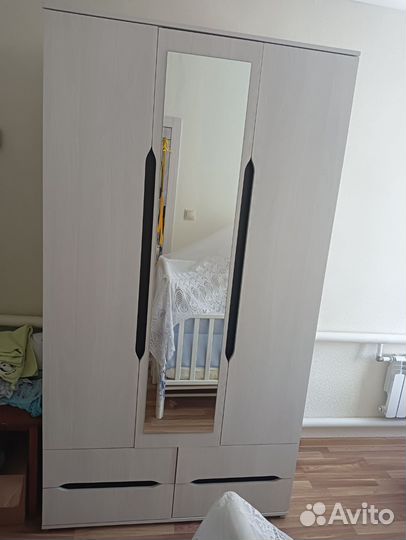 Шкаф для одежды