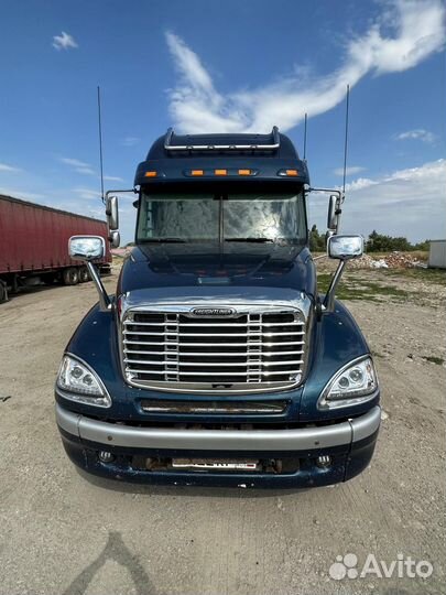 Freightliner Columbia, 2004