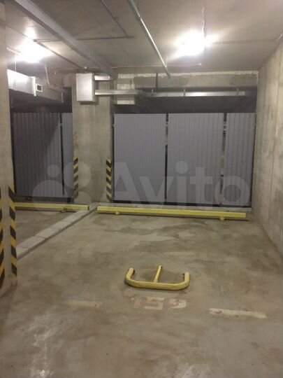 Машиноместо, 18 м²
