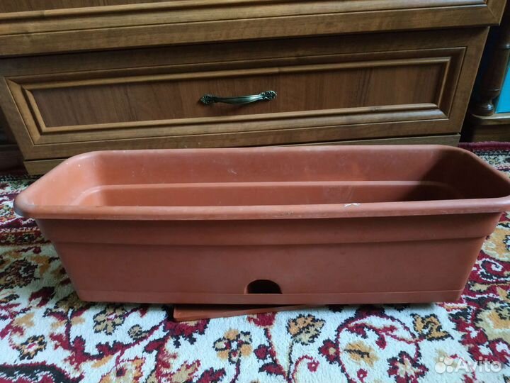 Ящики балконные для цветов и рассады