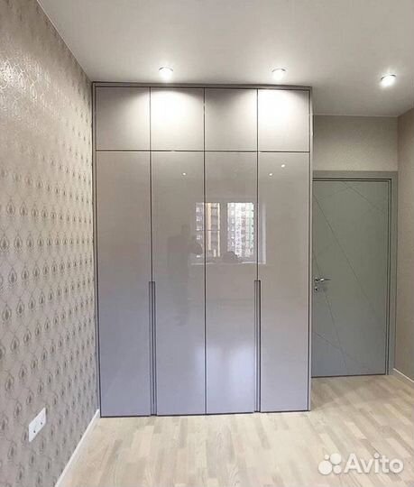 Шкафчик для ванной