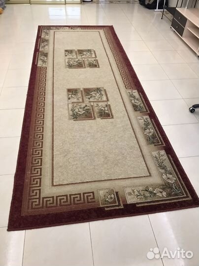 Ковер шерстяной б/у 1,5 на 4,5 м в отличном сост