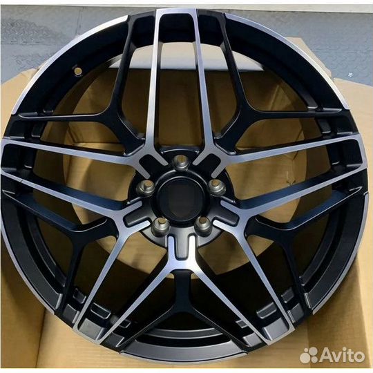 Кованые Диски R22 на Porsche