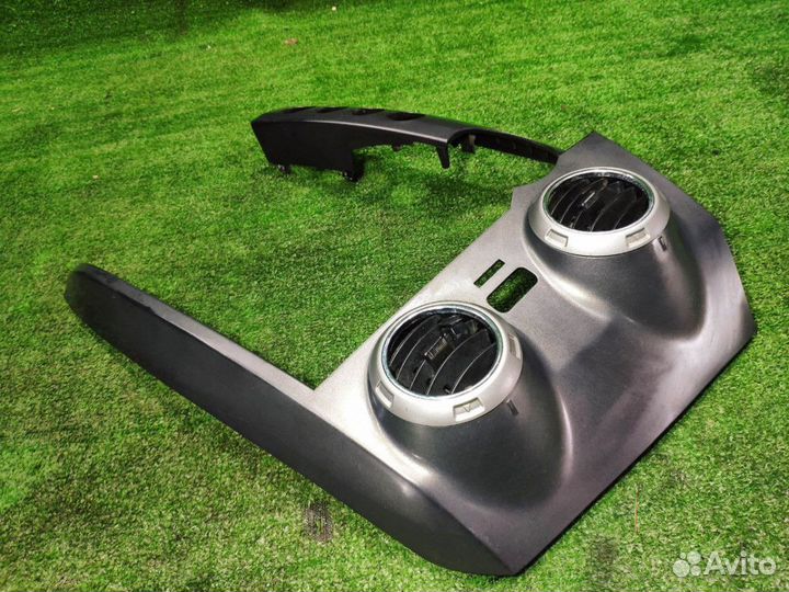 Накладка центральной консоли Ssang Yong Actyon 1