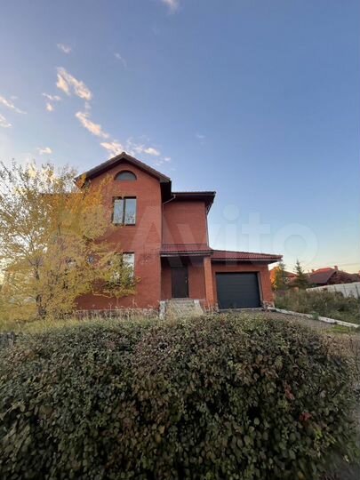 Коттедж 337,6 м² на участке 9 сот.