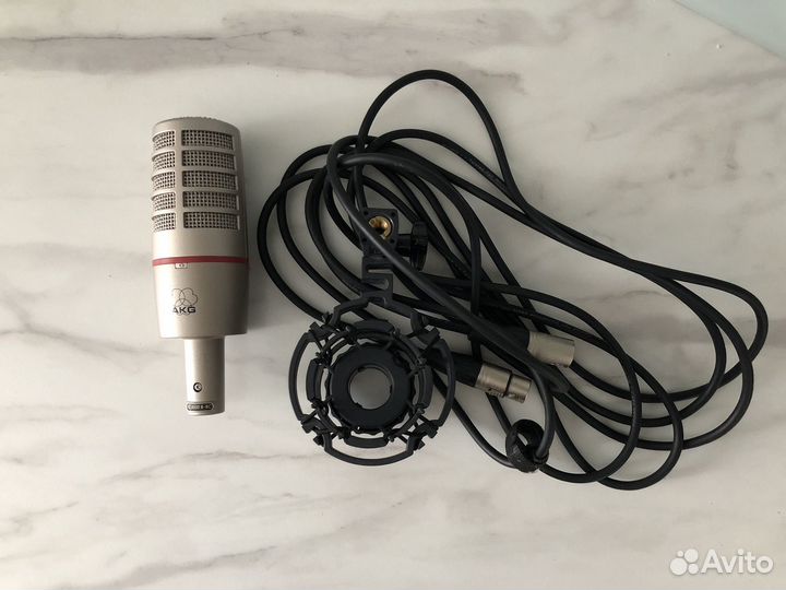 Студийный микрофон AKG C 4500 B-BC