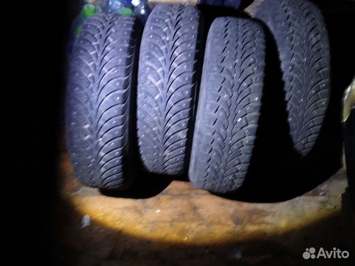 Sava Eskimo Stud 185/65 R15 88T