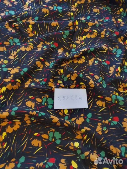 Отрезы ткани из СССР (крепдешин, поплин, шелк)