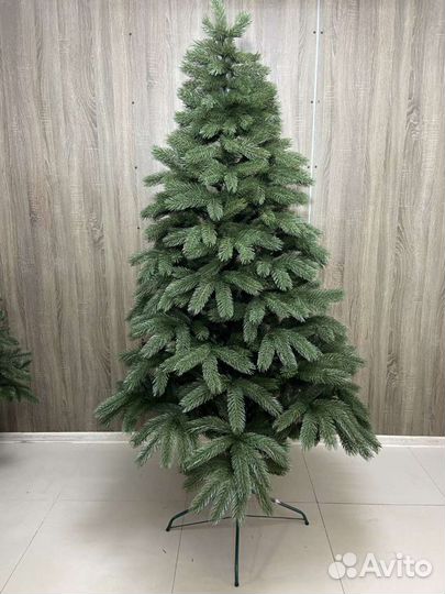 Елка искусственная