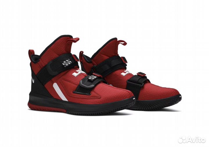 Женские Баскетбольные кроссовки Nike LeBron