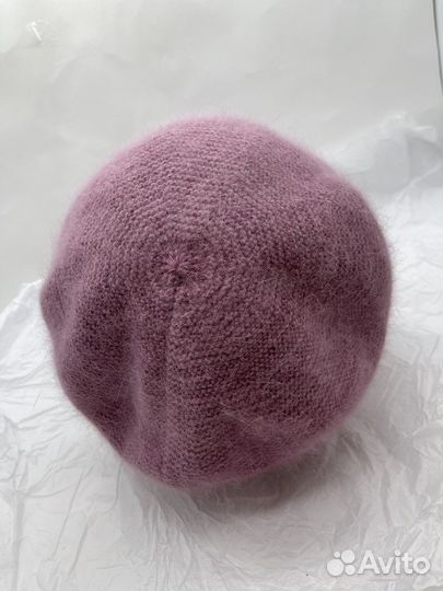 Берет женский из ангоры зимний