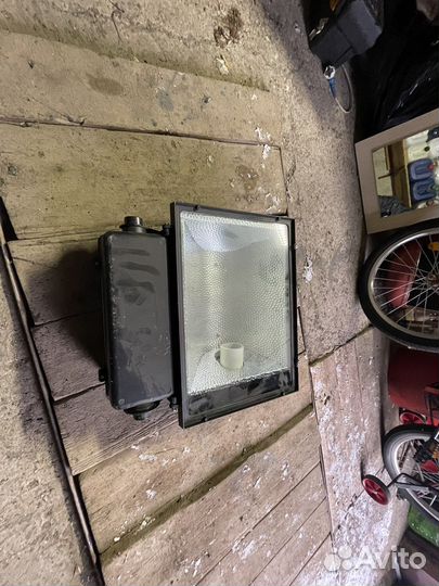 Прожектор уличный 400W