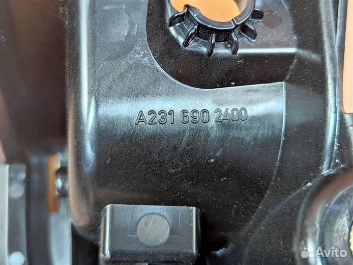 Накладка w231 SL-class 276.825 2020