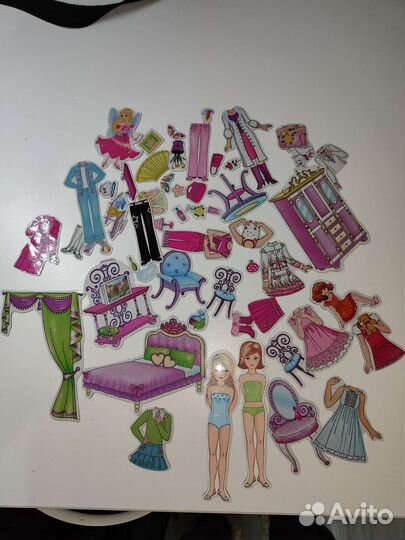 Магнитная игра: Одень куклу