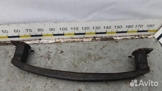 Усилитель бампера передний (кронштейн) seat leon 2