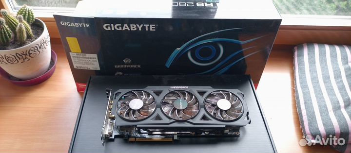 Видеокарта Gigabyte Radeon R9 280 Winforce 3Gb