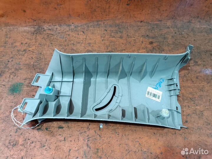 Обшивка салона Toyota Wish ZNE14G (Заднее Левое Верхнее)