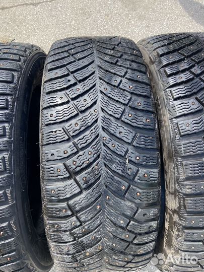 Michelin X-Ice North 4 215/55 R17 98T