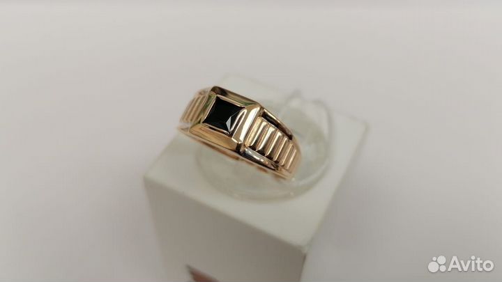 Золотая печатка с камнем 585* (Юбилейный)