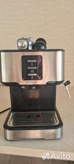 Кофеварка рожковая delta LUX DE-2001