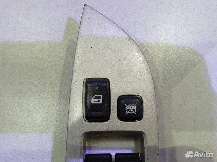 Блок управления стеклоподъемниками 8404048080